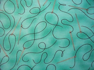 NEEDLES THREAD SEWING SEW ITEMS COTTON FABRIC FQ OOP - Picture 1 of 2