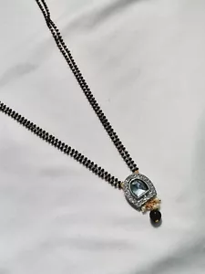 Hermosa CADENA MANGALSUTRA NEGRA Y DORADA HECHA A MANO EN Polki KUNDAN Ah1 - Imagen 1 de 3