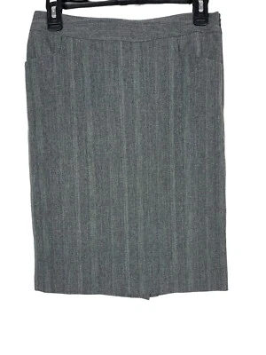 Falda lápiz BCX gris con líneas azules hasta la rodilla espalda botón acento talla 3 Foto 1 de 4