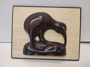 MCM Vintage Hand Carved Kiwi Bird~Rotorua , New Zealand - Picture 1 of 6