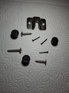 Dartboard Mounting Bracket Kit with Screws & Pads UNDER €3.80c. - Picture 1 of 6