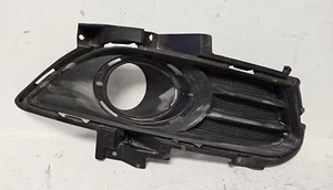 2013-2016 Ford Fusion Fog Bezel RH Right Hand OEM DS73-19952 - Picture 1 of 8