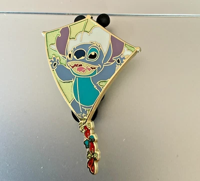 DISNEY LILO & STITCH, STITCH KITE PIN - Image 1 of 2