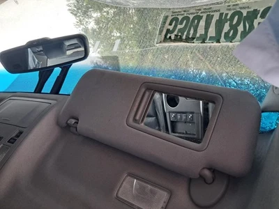 2015 Toyota Camry Driver Sun Visor with Illumination & Sunroof - Used Foto 1 de 4