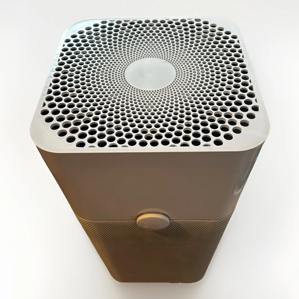 PURIFICADOR DE AIRE AZUL PURO 121 AC 120V / 60 HZ - Filtro de partículas y carbono incluido Foto 1 de 4