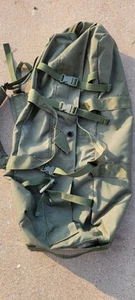 Improved Duffel Bag Green Good US Military Zipper Deployment Flight Travel USGI - Picture 1 of 4