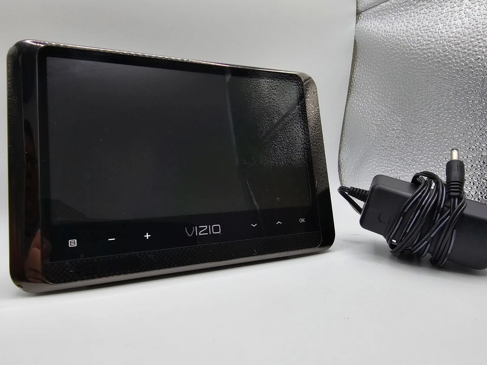 Vizio VMB070 7" Edge Lit Razor LED LCD Portable TV - Image 1 of 4