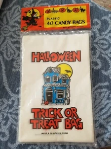 Vintage 80's - 90's Plastic HALLOWEEN Candy Trick or Treat Bags: One Pack of 40  - Picture 1 of 2