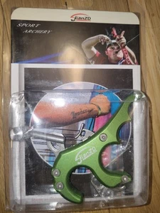 4 Finger Compound Bow Archery Release Aid. Thumb Trigger New & Factory Sealed. - Picture 1 of 2