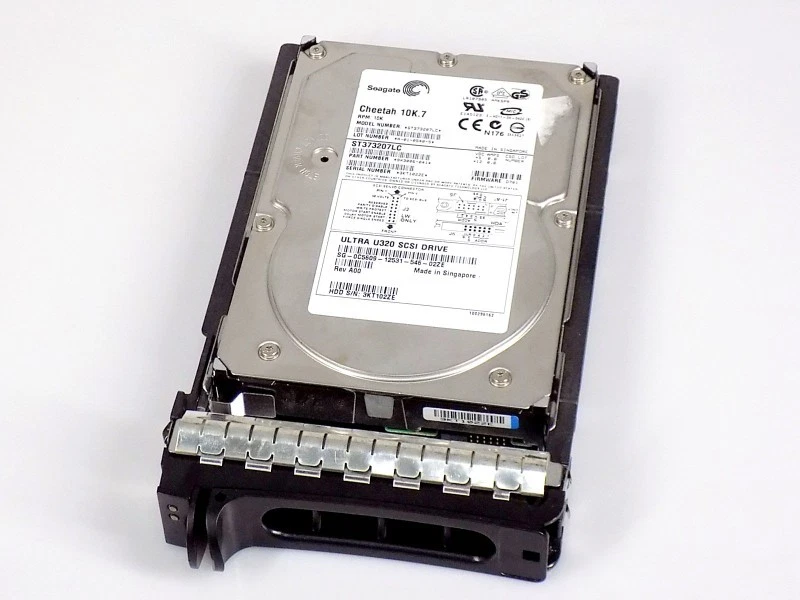 73GB DELL C5609 Seagate ST373207LC Hot 80-Pin Ultra320 SCSI Festplatte m. Rahmen - Bild 1 von 1