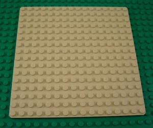 LEGO Tan 16x16 Base Plate Baseplate - Picture 1 of 1