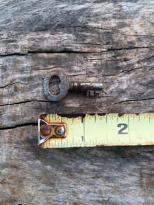 Antique Very small Hollow Barrel Skeleton Key - Picture 1 of 3