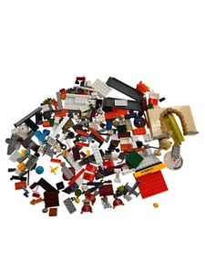 Large LEGO Brick & Minifigure Assortment With Accessories Random Bundle Toy - Picture 1 of 7
