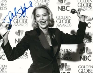 Cybill Shepherd signed 8x10 Photo Picture autographed with COA - Picture 1 of 1