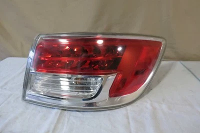 ✅ 07 08 09 2007 2008 2009 Mazda CX9 CX-9 OUTER Tail Light Right PASSENGER OEM - Image 1 of 4