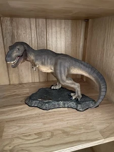 Prime Collectibles Jurassic Park (World) T rex 1/38 Scale Figure - Picture 1 of 3
