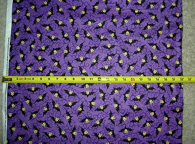 Bat Bats Minion Minions Bite Me colmillos colmillos gafas violeta 24512 V QT tela  Foto 1 de 3