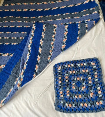 Nueva manta afgana de ganchillo a mano y funda de almohada azul 89" x 50" almohada 14x14" Foto 1 de 4