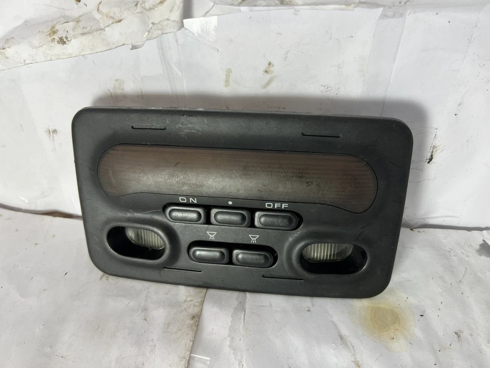 Luz domo doble turbo Mitsubishi 3000gt VR4/Dodge Stealth 91-97 Foto 1 de 4