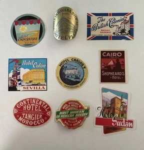 Konvolut 9 echte Vintage verschiedene ausländische Hotels Gepäck Reise Aufkleber unbenutzt - Bild 1 von 2