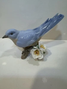 Lladro Bird Sweet Sounds of Morning Porcelain Figurine 6864 Mint Condition - Picture 1 of 5