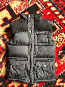 Woolrich Boys 4T Puffer Vest Black  - Picture 1 of 12