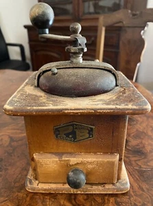 VINTAGE MACINA CAFFE' ANTICO MACININO IN LEGNO MARCA PB - Foto 1 di 2