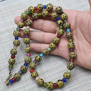 Collar de cuentas de vidrio de diseño de ojos estilo veneciano vintage con cuentas de vidrio multicolor - Imagen 1 de 19