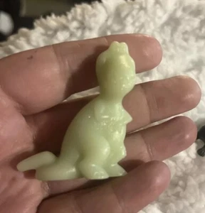 "Figura de plástico T-Rex Tyrannosaurus Rex amarillo vintage de Kellogg's 1990 2""" - Imagen 1 de 7