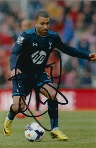 TOTTENHAM: AARON LENNON SIGNED 6x4 ACTION PHOTO + COA - Bild 1 von 1