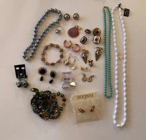 Lot of Wearable New & Vintage Jewelry Costume Fashion Necklace Earrings Bracelet - Picture 1 of 7