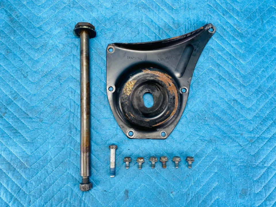 Placa inferior de resorte helicoidal delantero Jaguar XJR XJ6 XJ12 VDP con perno de pivote LH 95-98 OEM Foto 1 de 4