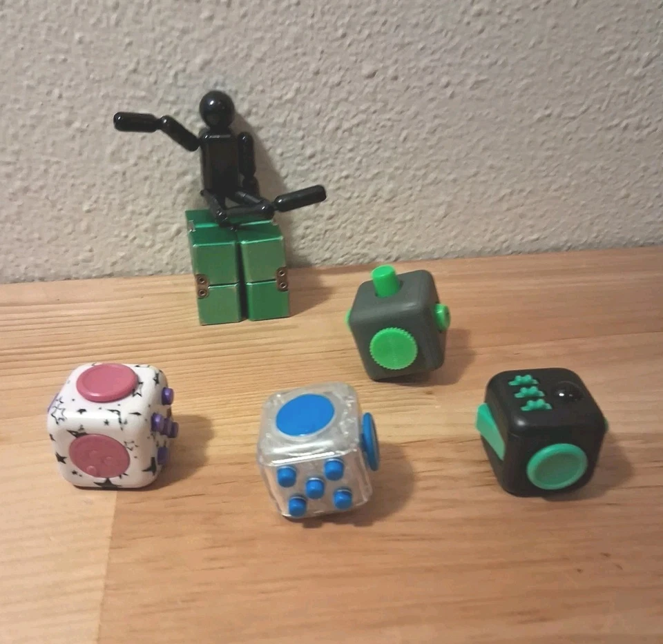 Fidget Cube Antsy lab Lot Clear Blue  Infinity Cube Metal Diecast Green READ - Image 1 of 4