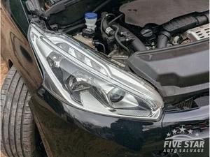Peugeot 208 Front Headlight Headlamp Right 2018 Hatchback 4/5dr 9810602280 - Picture 1 of 7