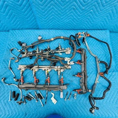 Riel inyector de combustible Lexus LS460 2007-2009 con inyectores y arnés de cableado OEM Foto 1 de 4