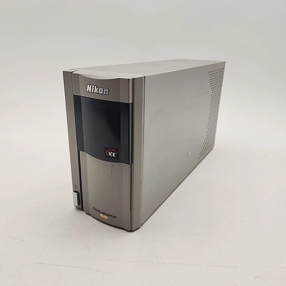 Nikon Coolscan IV ED, LS-40 ED 35mm Film Scanner, No Tray - Powers On For Parts - Image 1 of 4