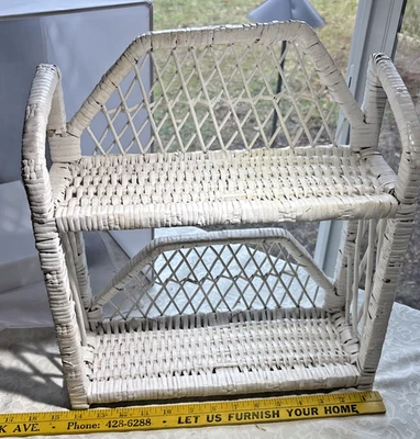 Prateleira de vime branco vintage 2 camadas suspensa 16”h X 5” profundidade x 15” com. - Imagem 1 de 4