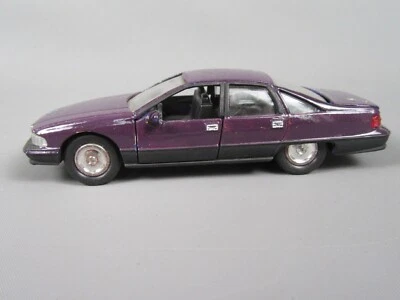 C115 Welly 9052 Chine Chevrolet Caprice GM 1991 Violet Friction Testé OK Repeint - Photo 1/4
