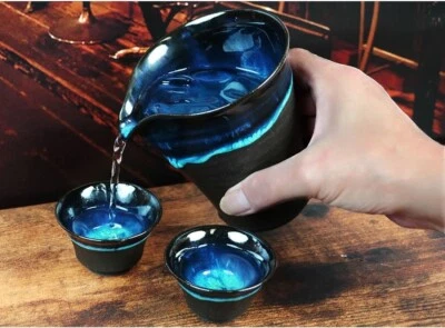 Juego de sake Shigaraki-Yaki hecho en Japón vaso de sake de clase alta y jarra Foto 1 de 4