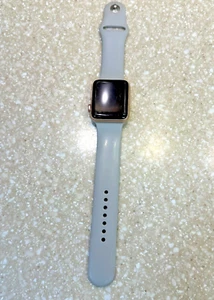Apple Watch Series 3 /42mm (GPS) Odblokowany inteligentny zegarek Różowe złoto - Zdjęcie 1 z 5