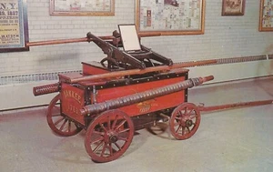 Hudson, NEW YORK - American Museum of Fire Fighting - 1783 Yankee Pumper No. 5 - Picture 1 of 2
