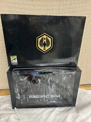 SDCC 2014 Neca Exclusivo Pacific Rim "Créditos finales" Jaeger Paquete de 3 Nuevo en Caja Foto 1 de 4