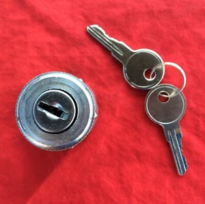 3-CONTACT KEYED SWITCH W/2 KEYS-UNIVERSAL USE FOR MOST GOLF CARTS 12V 20AMP - Picture 1 of 3