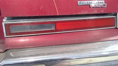 Luz trasera de pasajero central cromada para 90-92 Lincoln Mark Series 223034 Foto 1 de 4