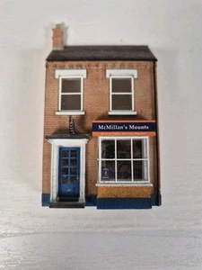 Bachmann 44-283 Escenecraft Bajo Relieve McMilan's Montajes Ciclismo Tienda Construcción Resina - Imagen 1 de 4