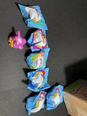 Lote de 7 estatuillas vintage de McDonald’s Furby Happy Meal Toys 1998 coleccionables Foto 1 de 4