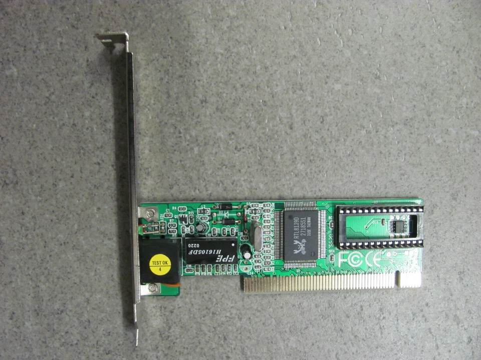 Realtec RTL8139D 10/100 Mbps Netzwerkkarte PCI - Bild 1 von 1