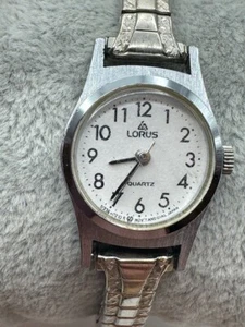 Vintage Ladies Lorus V236-0080 Silver Tone Quartz Watch Parts/Repair - Picture 1 of 16