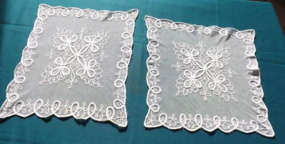 2 napperons, broderies sur tulle, anciens - Photo 1/4