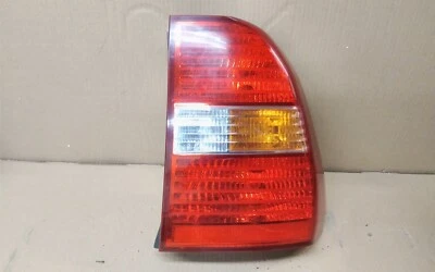 KIA SPORTAGE 2007 4 puertas LX lámpara de luz trasera lateral derecha     Foto 1 de 4
